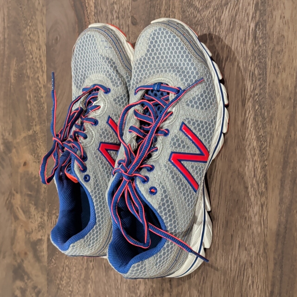 New Balance 590 v2 Running Sneakers Gray with Bright Blue and Pink Accents - Picture 2 of 8